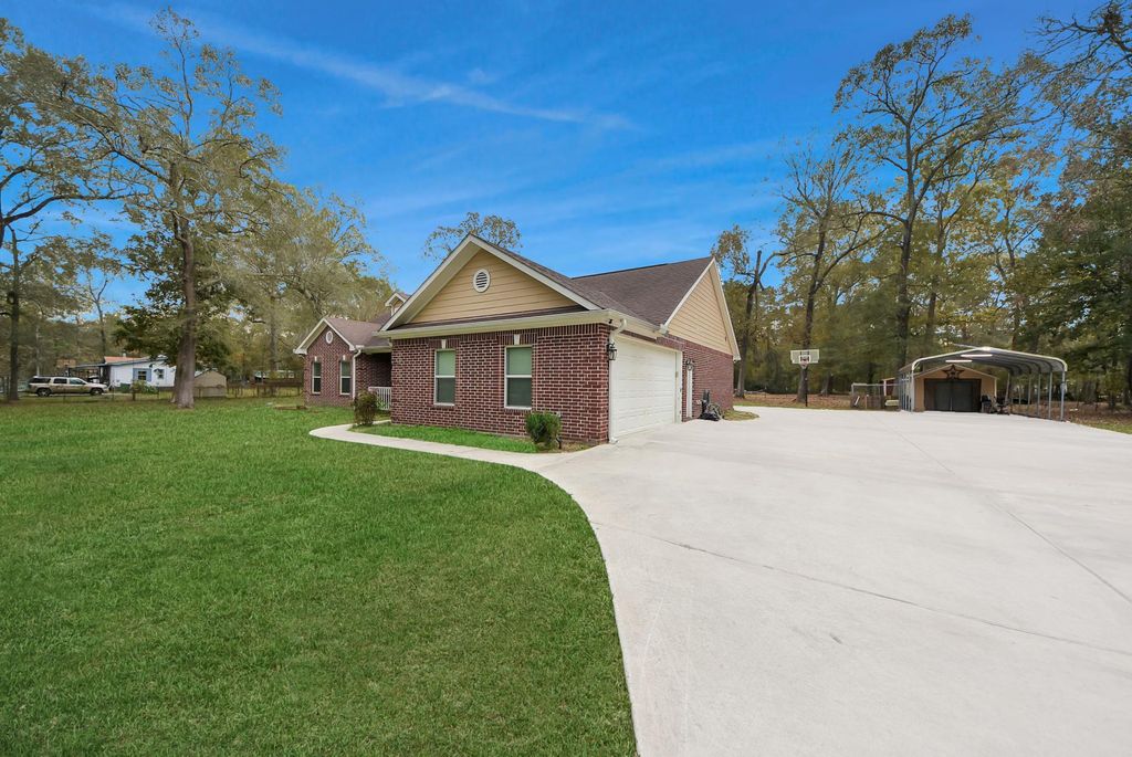 Photo of 1936 County Road 6763, Dayton, TX 77535 (MLS # 66978088)