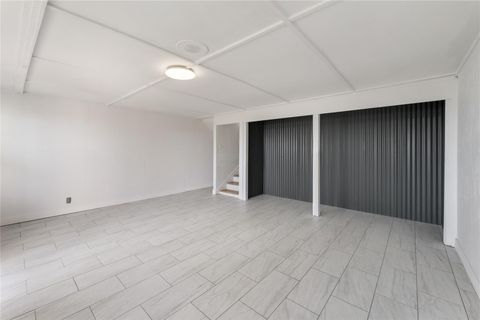 Tiny photo for 5 Tiki Circle, Tiki Island, TX 77554 (MLS # 47201653)