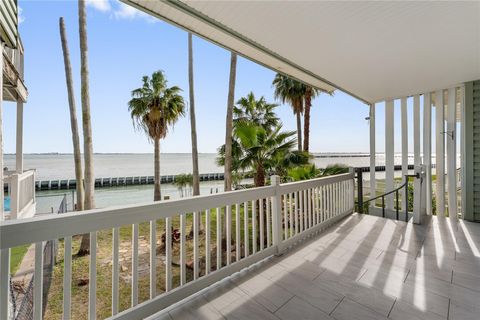 Photo of 5 Tiki Circle, Tiki Island, TX 77554 (MLS # 47201653)