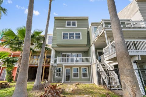 Tiny photo for 5 Tiki Circle, Tiki Island, TX 77554 (MLS # 47201653)