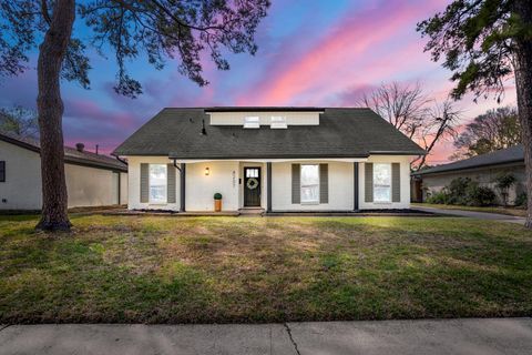Photo of 8207 Langdon Lane, Houston, TX 77036 (MLS # 35985388)