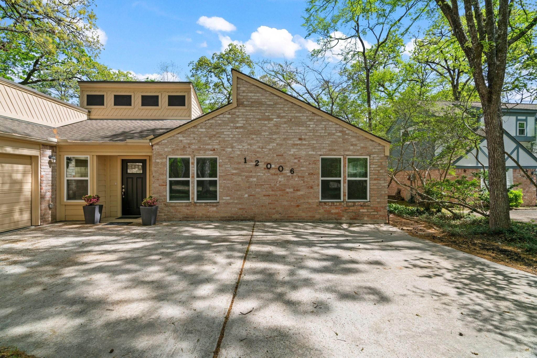 12006 Acorn Oak Street
