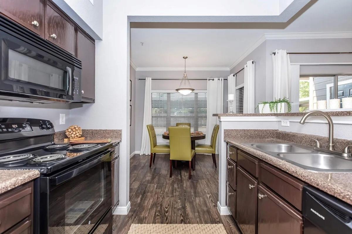 12035 Huffmeister Road 08-823
