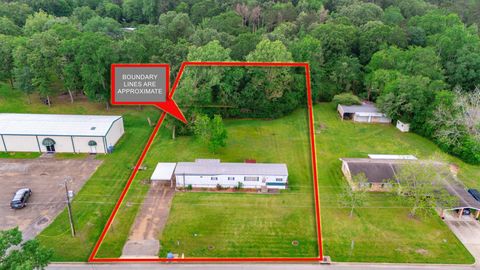 Photo of 1404 Fuller Springs Drive, Lufkin, TX 75901 (MLS # 10047616)