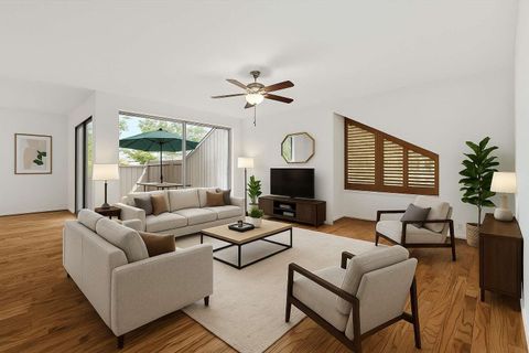 Photo of 318 Litchfield Lane, Houston, TX 77024 (MLS # 10141912)