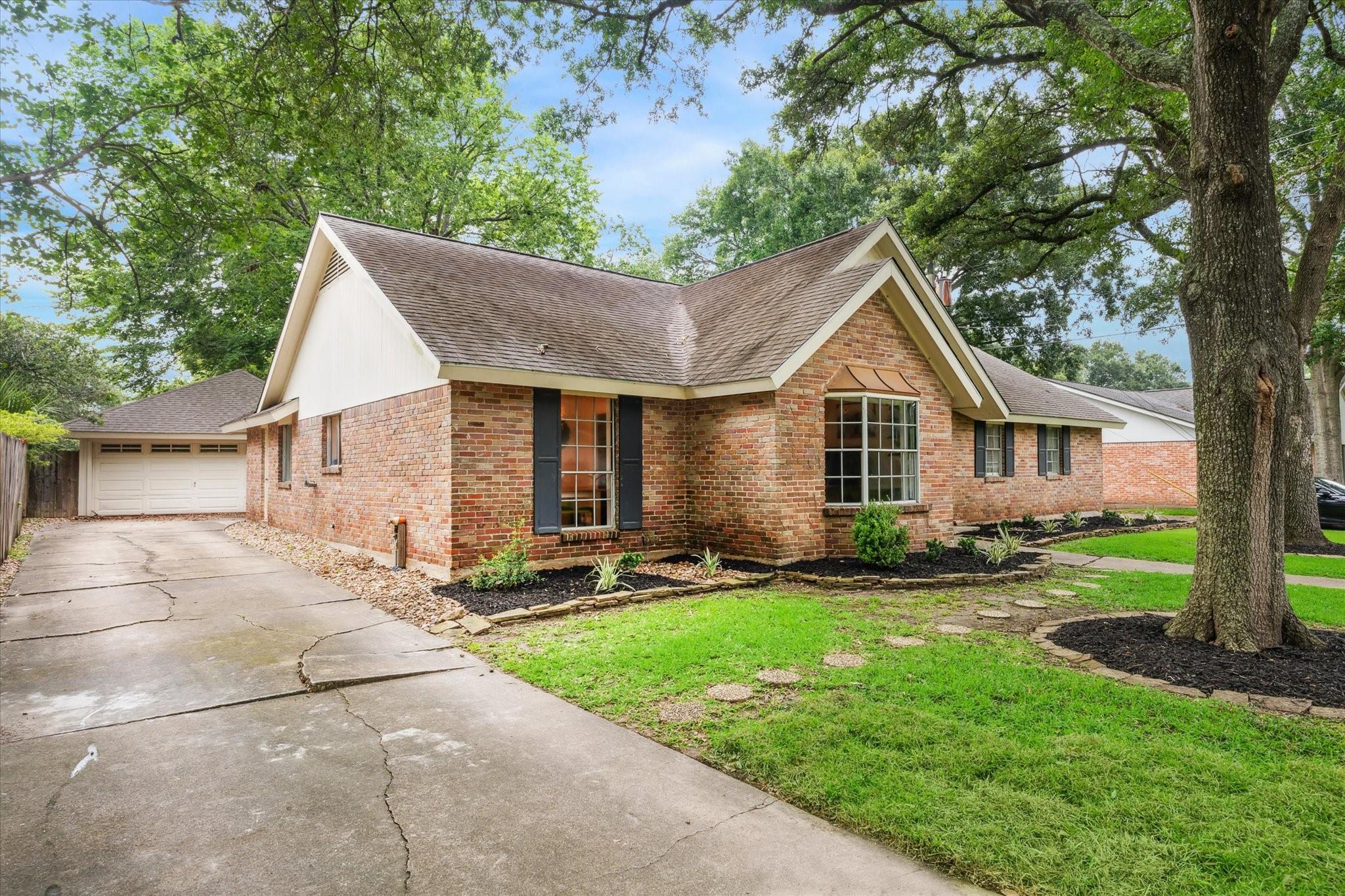 18407 Point Lookout Drive