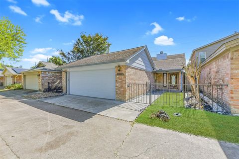 Photo of 4613 Cashel Glen Drive, Houston, TX 77069 (MLS # 55483933)