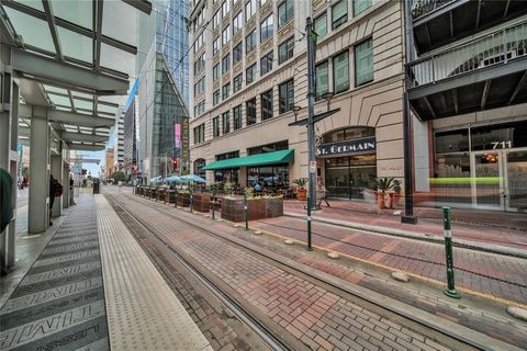 Tiny photo for 705 Main Street #610, Houston, TX 77002 (MLS # 74743678)