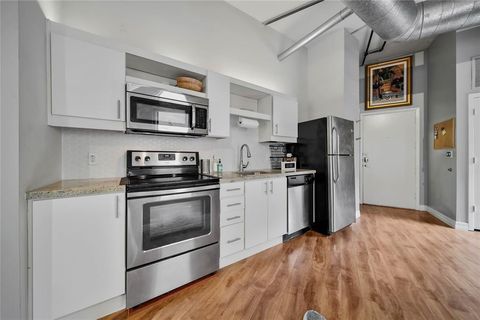 Tiny photo for 705 Main Street #610, Houston, TX 77002 (MLS # 74743678)