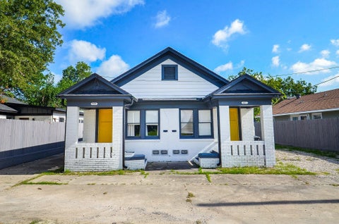Photo of 903 Mcintosh Street, Houston, TX 77009 (MLS # 51430189)