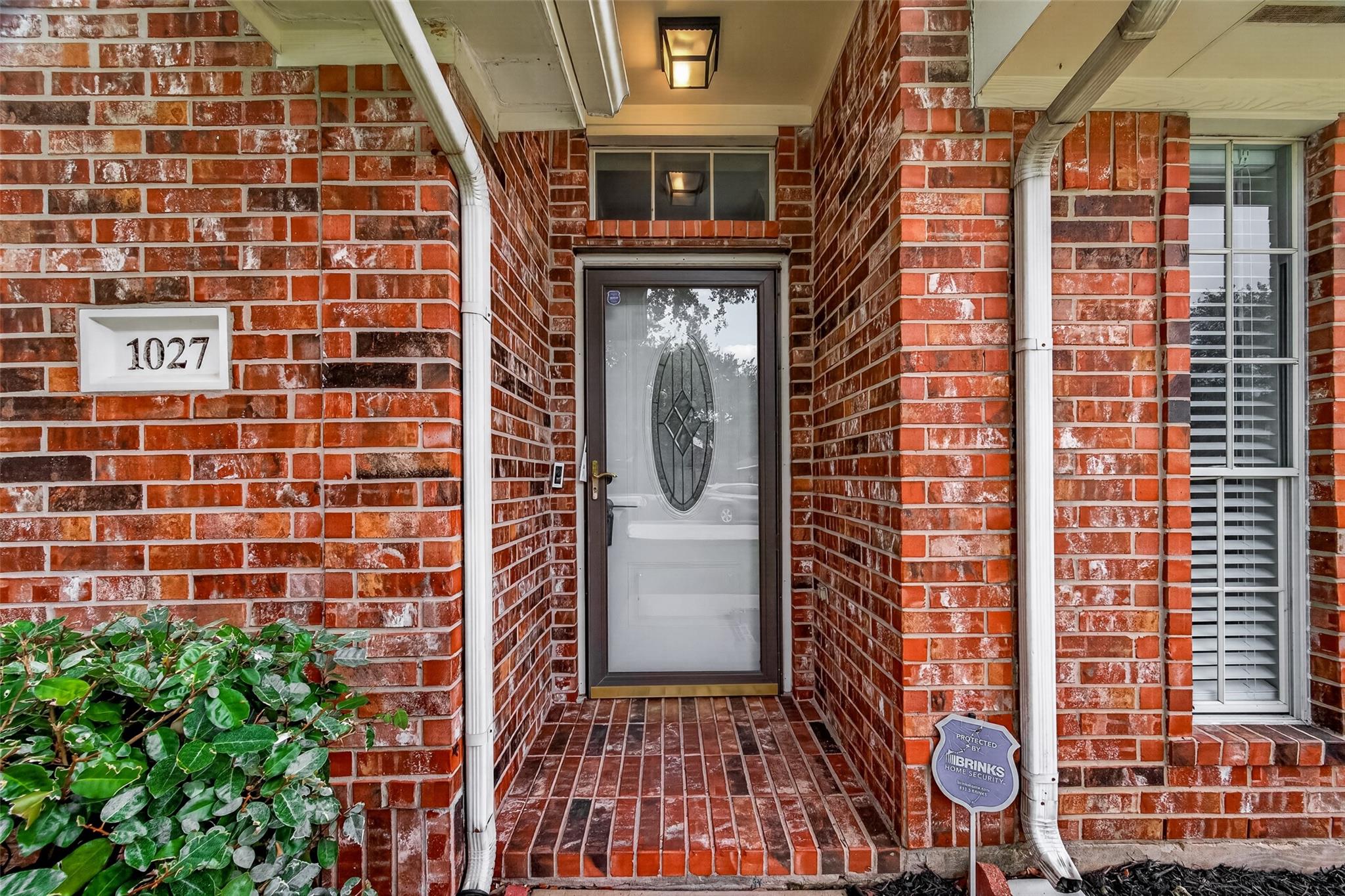 1027 S Wellsford Drive