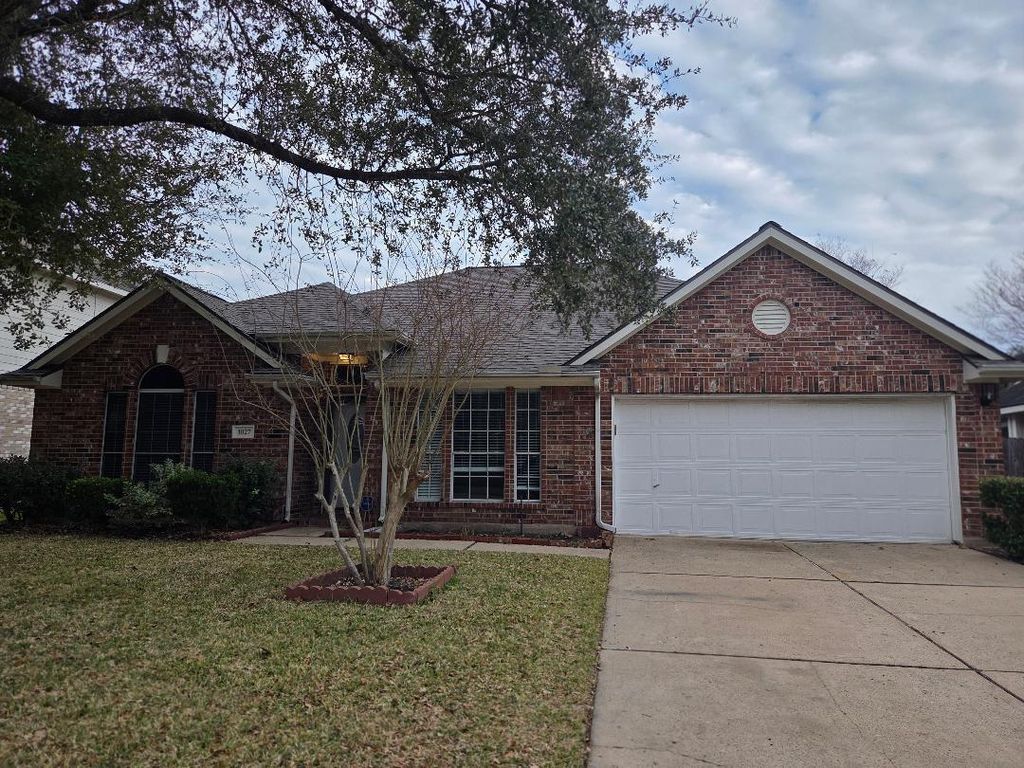 Photo of 1027 S Wellsford Drive, Pearland, TX 77584 (MLS # 20242715)