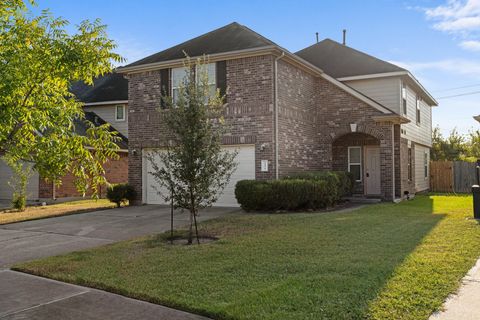 Photo of 12574 Chiswick Road, Houston, TX 77047 (MLS # 48899135)
