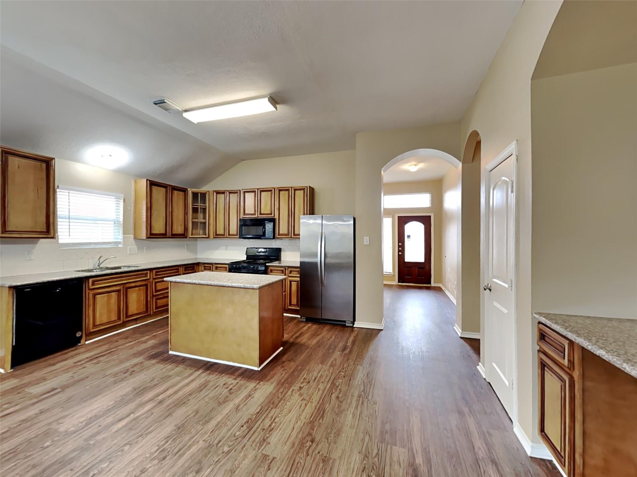 1835 Manor Drive