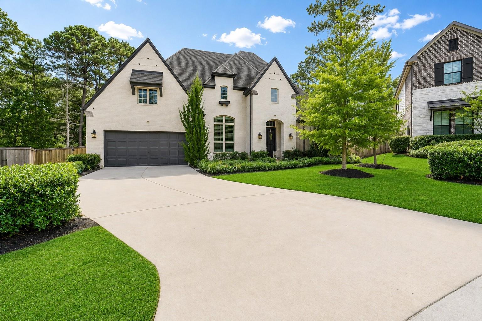 107 Rosewood Forest Court