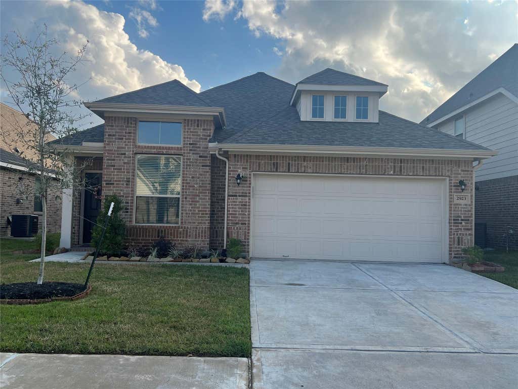 Photo of 2923 Painted Sunrise Trail, Houston, TX 77045 (MLS # 7060342)