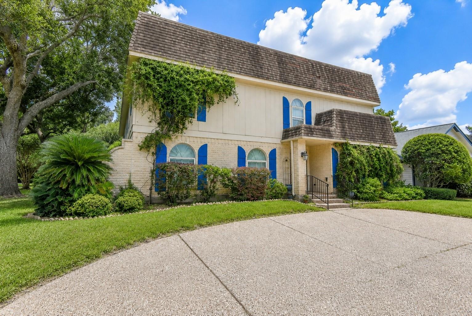 426 Longview Drive