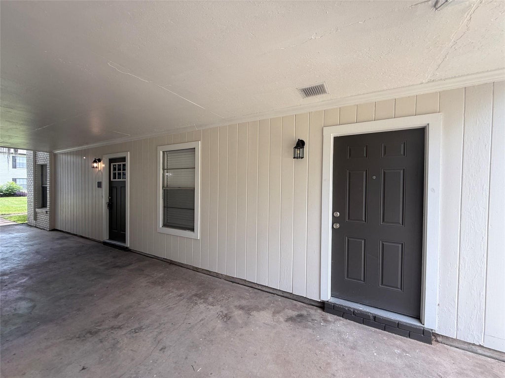Photo of 500 Willow Drive #C1, Lake Jackson, TX 77566 (MLS # 60949983)