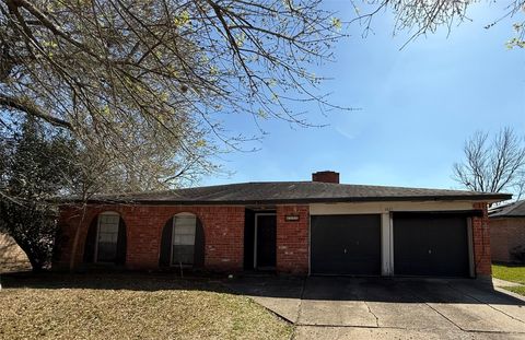 Photo of 8426 Avington Road, La Porte, TX 77571 (MLS # 78504964)
