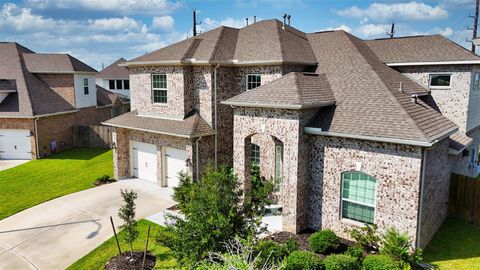 Photo of 6822 Regal Lakes Drive, Katy, TX 77493 (MLS # 88794818) Photo of 6822 Regal Lakes Drive, Katy, TX 77493 (MLS # 88794818)