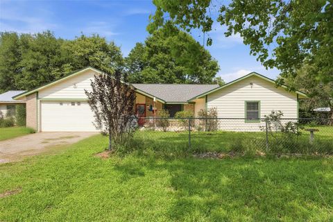 Photo of 6024 Highway 36 N, Brenham, TX 77833 (MLS # 91839240)