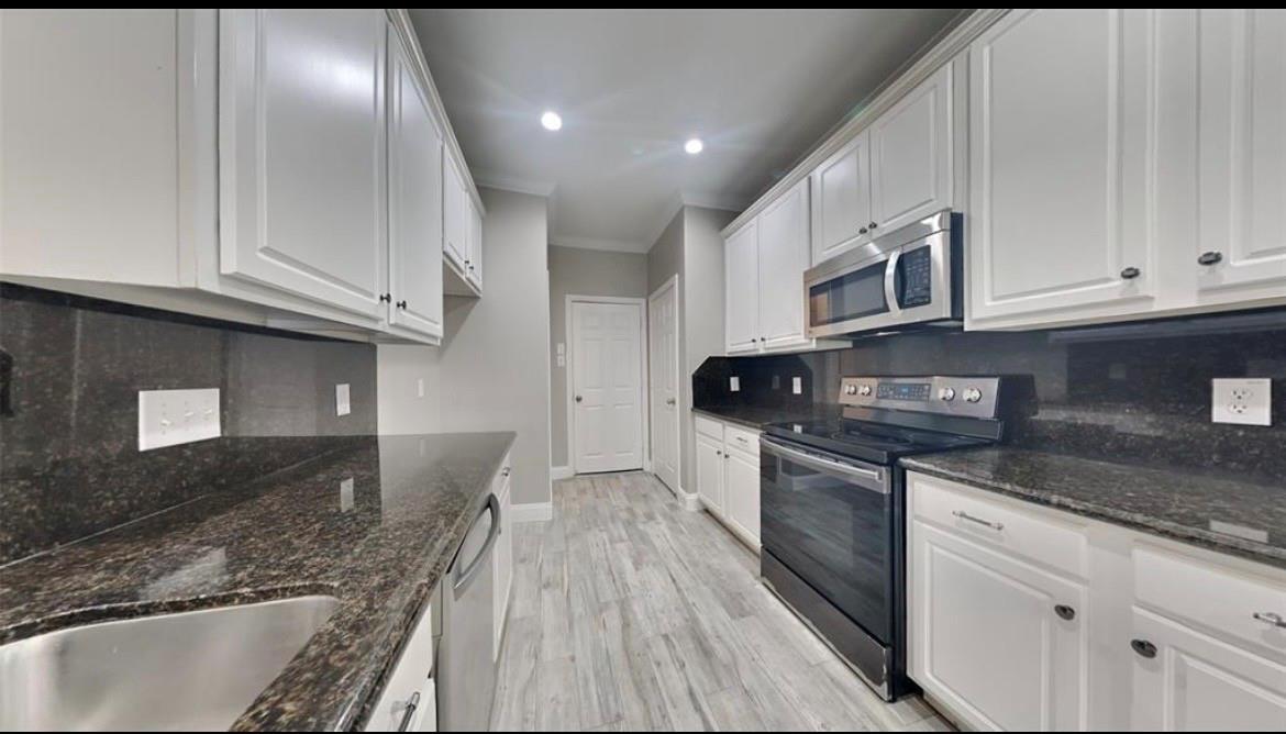 6219 Stoney Creek Drive