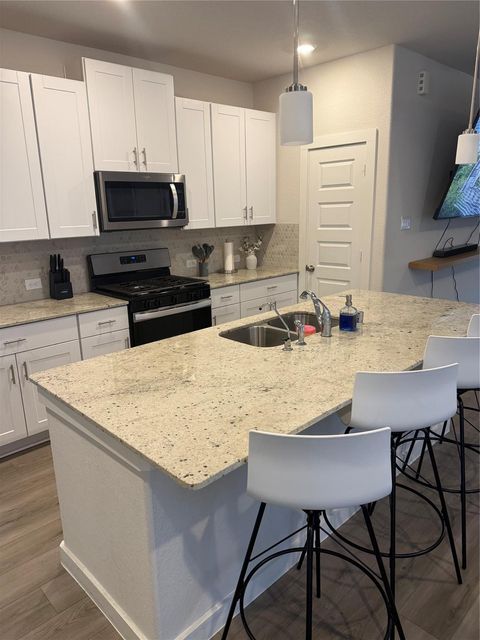 Tiny photo for 5711 Madden Lane, Houston, TX 77048 (MLS # 26658382)