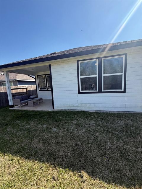 Tiny photo for 5711 Madden Lane, Houston, TX 77048 (MLS # 26658382)