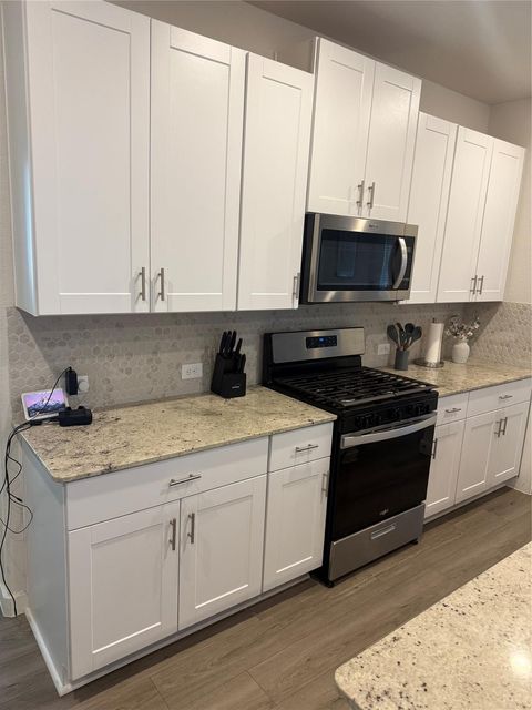 Tiny photo for 5711 Madden Lane, Houston, TX 77048 (MLS # 26658382)