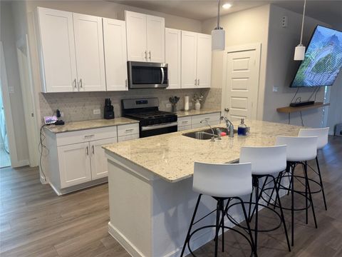 Tiny photo for 5711 Madden Lane, Houston, TX 77048 (MLS # 26658382)