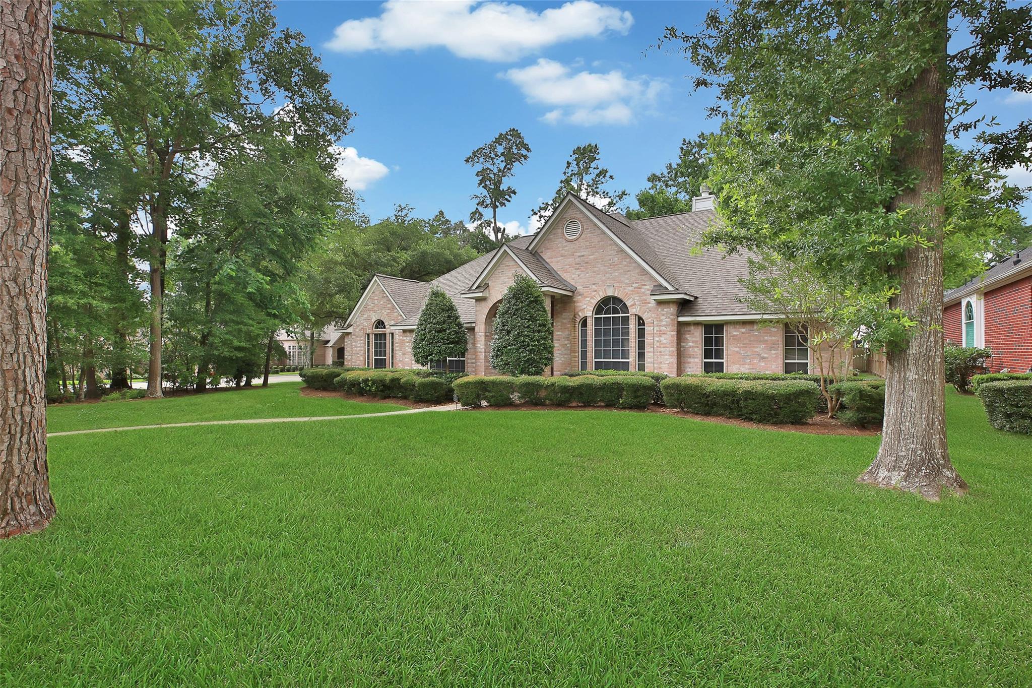 2601 Woods Estates Drive
