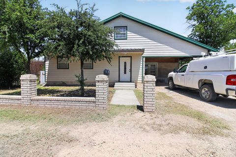 Photo of 1304 N Young Street, Fort Stockton, TX 79735 (MLS # 52266569)