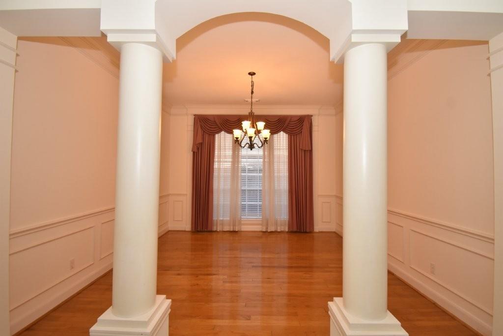 16 Treverstone Court