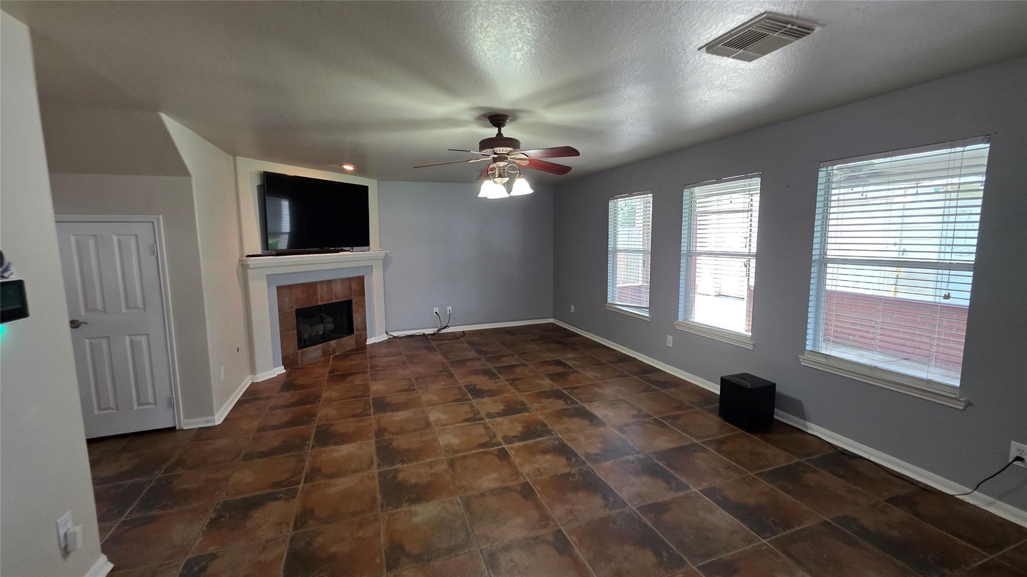 3323 Brackenfern Road