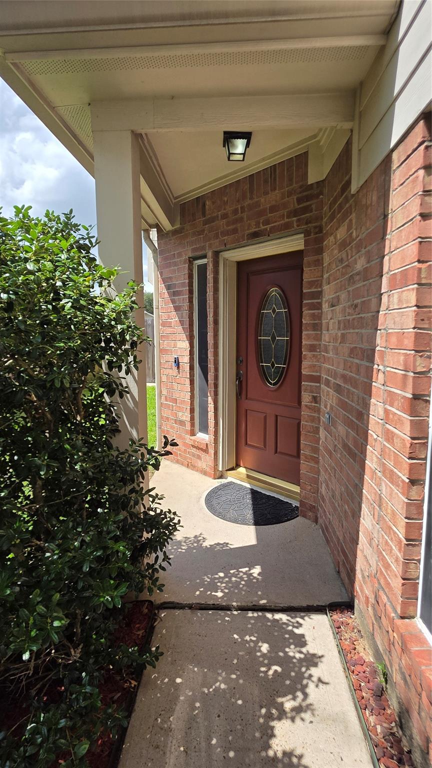 3323 Brackenfern Road