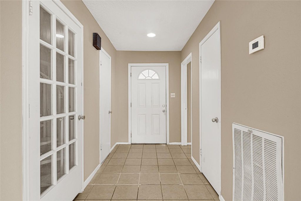 Photo of 3023 Jewel Ann Street, Houston, TX 77082 (MLS # 12389796)