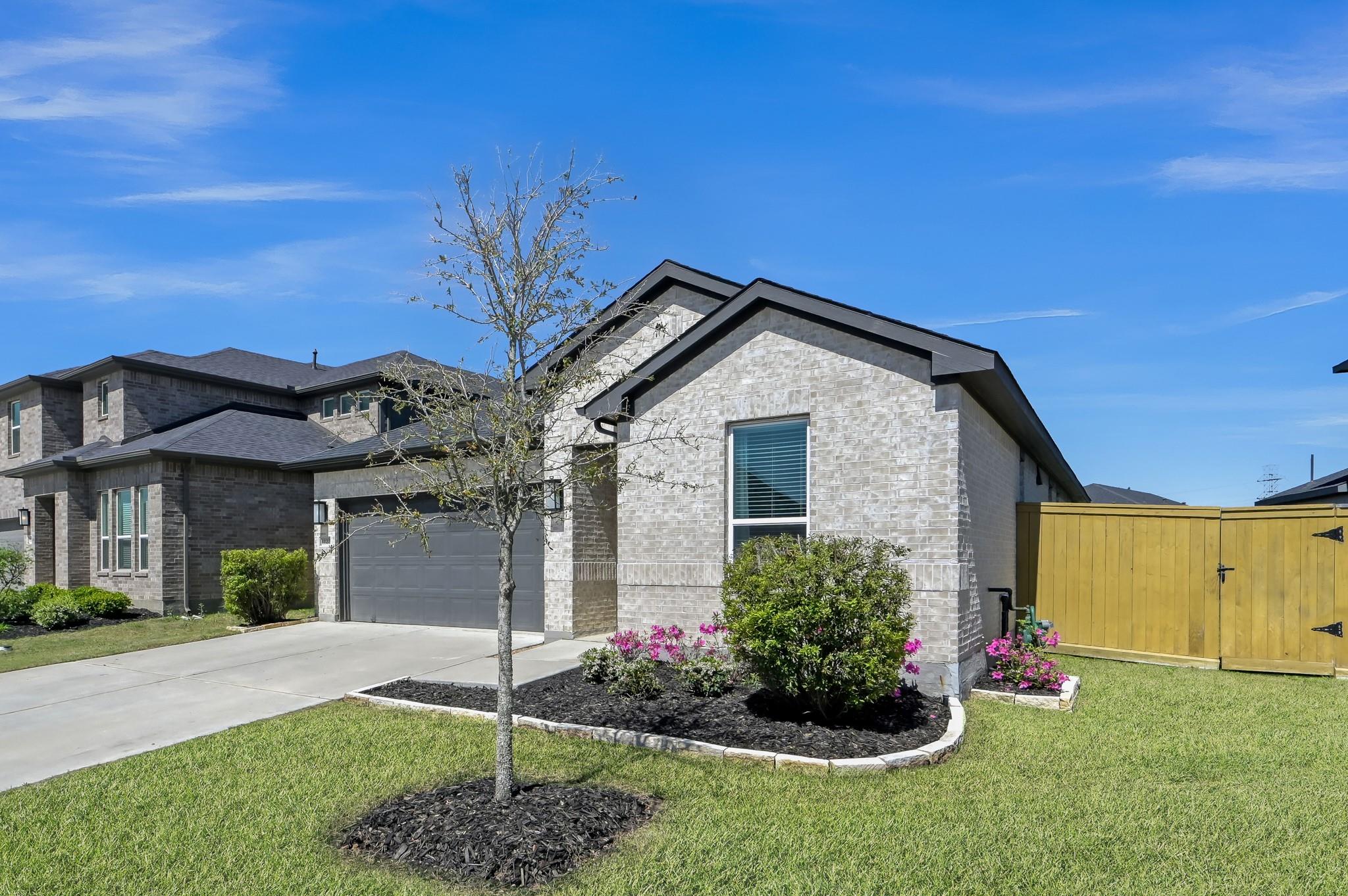 1123 Five T Lane