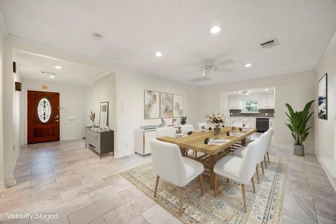 Photo of 9762 Tappenbeck Drive, Houston, TX 77055 (MLS # 65913476)