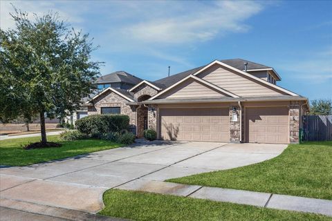 Photo of 9710 Golden Cypress Drive, Rosharon, TX 77583 (MLS # 89855904)