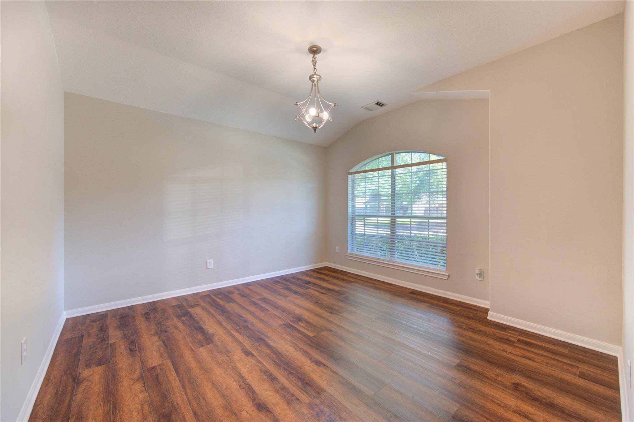 5122 Juniper Walk Lane