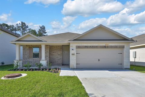 Photo of 17620 Cedar Crest Drive, Conroe, TX 77306 (MLS # 36869554)