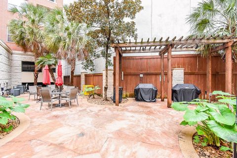 Tiny photo for 300 St Joseph Parkway #421, Houston, TX 77002 (MLS # 46172774)
