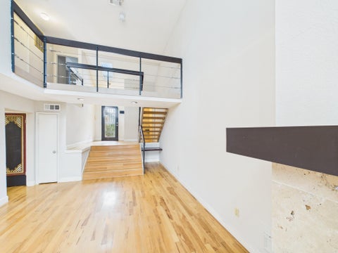 Photo of 15938 Seahorse Drive #275, Houston, TX 77062 (MLS # 60678034)