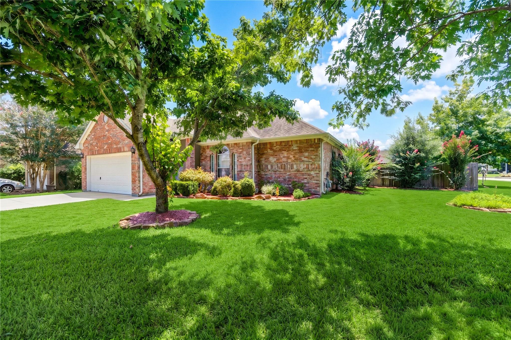 9227 Hidden Lake E
