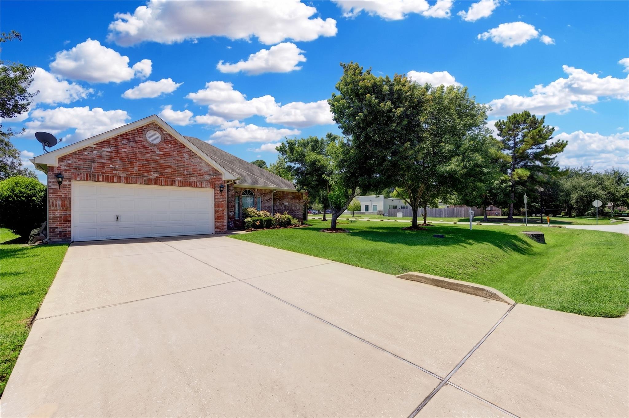 9227 Hidden Lake E