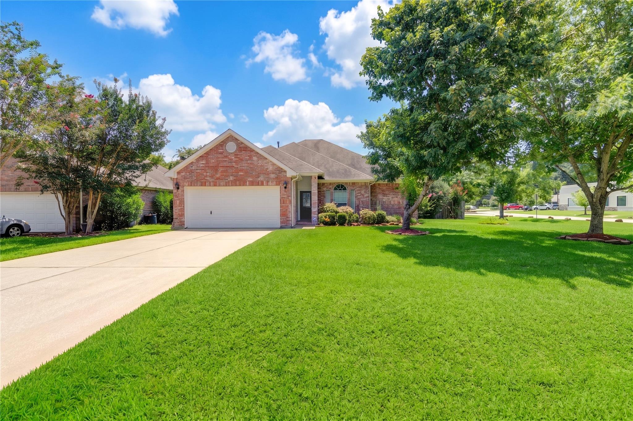 9227 Hidden Lake E