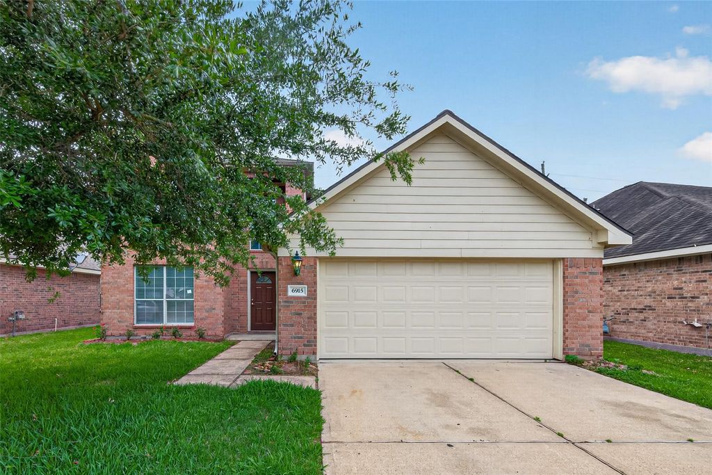 Photo of 6915 Great Oaks Shadow Drive, Houston, TX 77083 (MLS # 30806990)