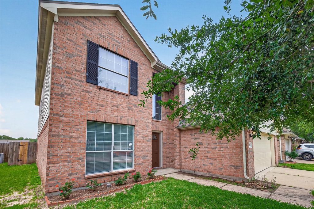 Photo of 6915 Great Oaks Shadow Drive, Houston, TX 77083 (MLS # 30806990)