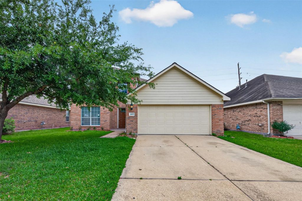 Photo of 6915 Great Oaks Shadow Drive, Houston, TX 77083 (MLS # 30806990)