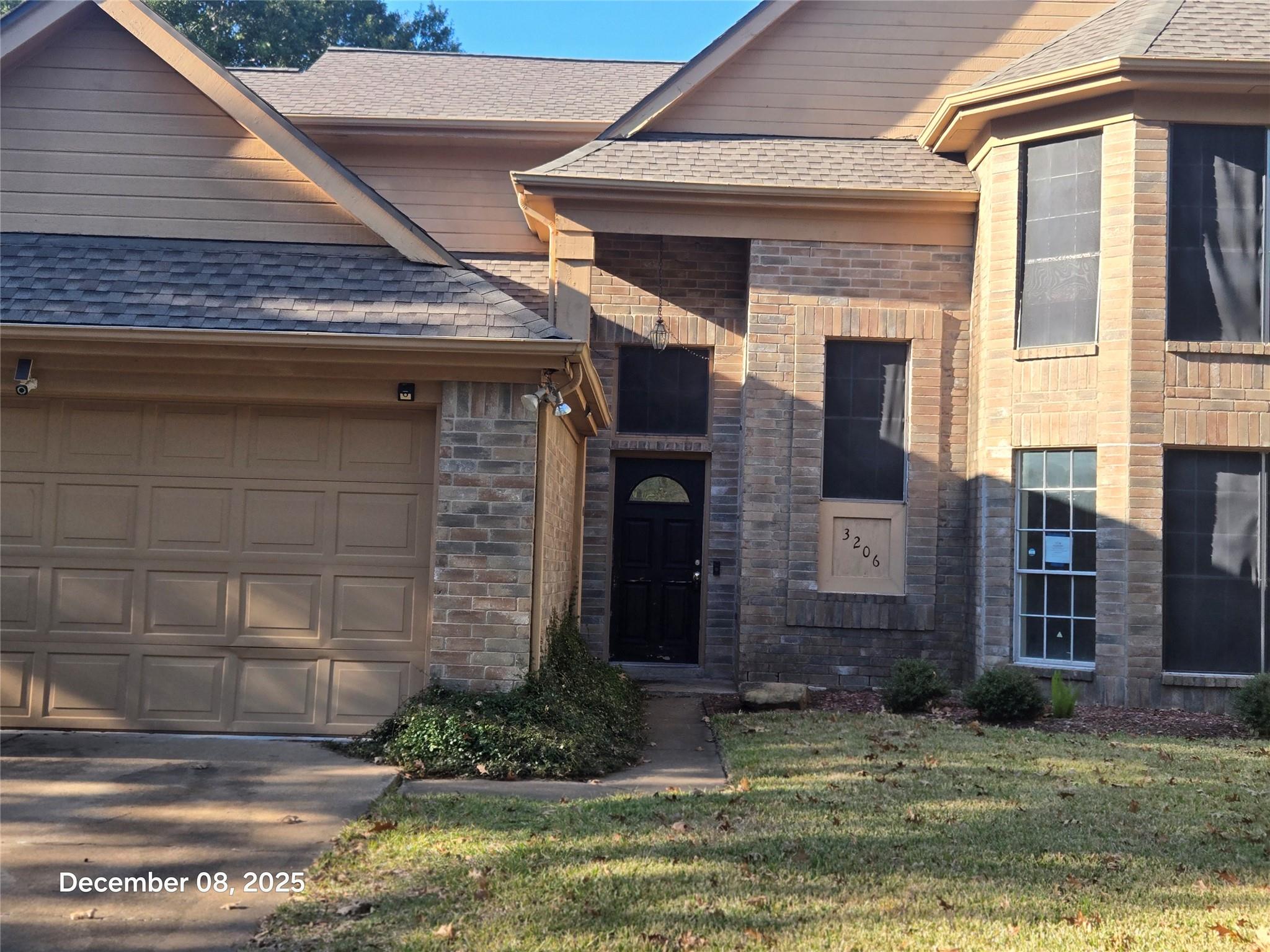 3206 Rimrock Drive